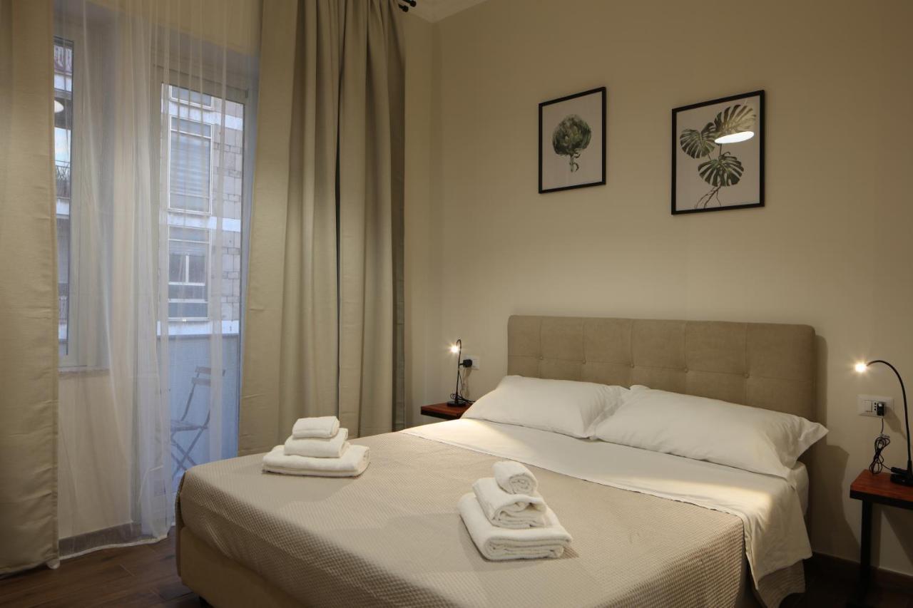 Khome Rooms & Apartment Catania Esterno foto